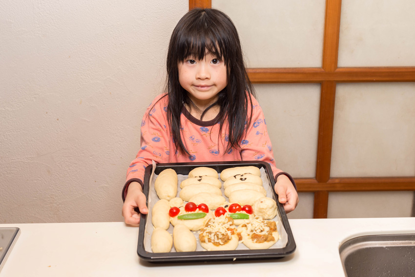 子供と一度に４種類のパンを作ってみた